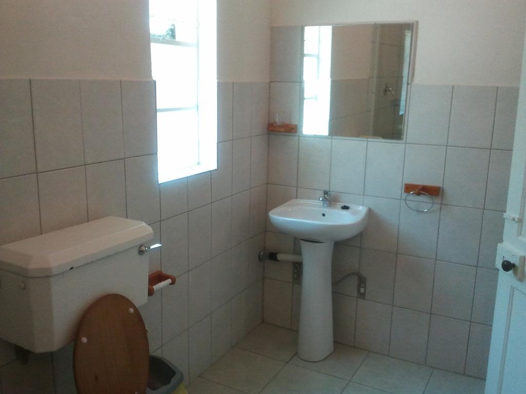 Boer En Brit Self Catering Accommodation Guesthouse Ladysmith Exterior foto
