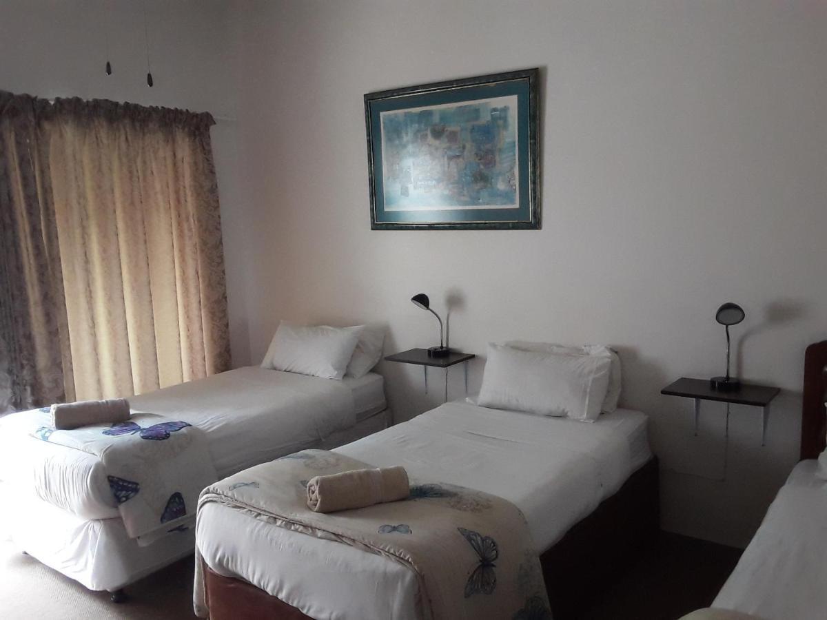 Boer En Brit Self Catering Accommodation Guesthouse Ladysmith Exterior foto